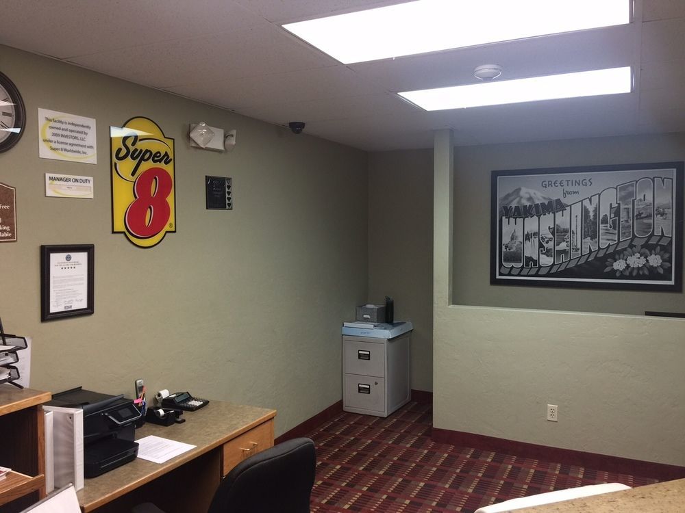 Super 8 By Wyndham Union Gap Yakima Area Hotel Exterior foto